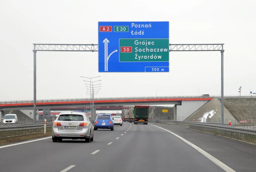 Ile można jechać na autostradzie? Sprawdź limity prędkości dla pojazdów