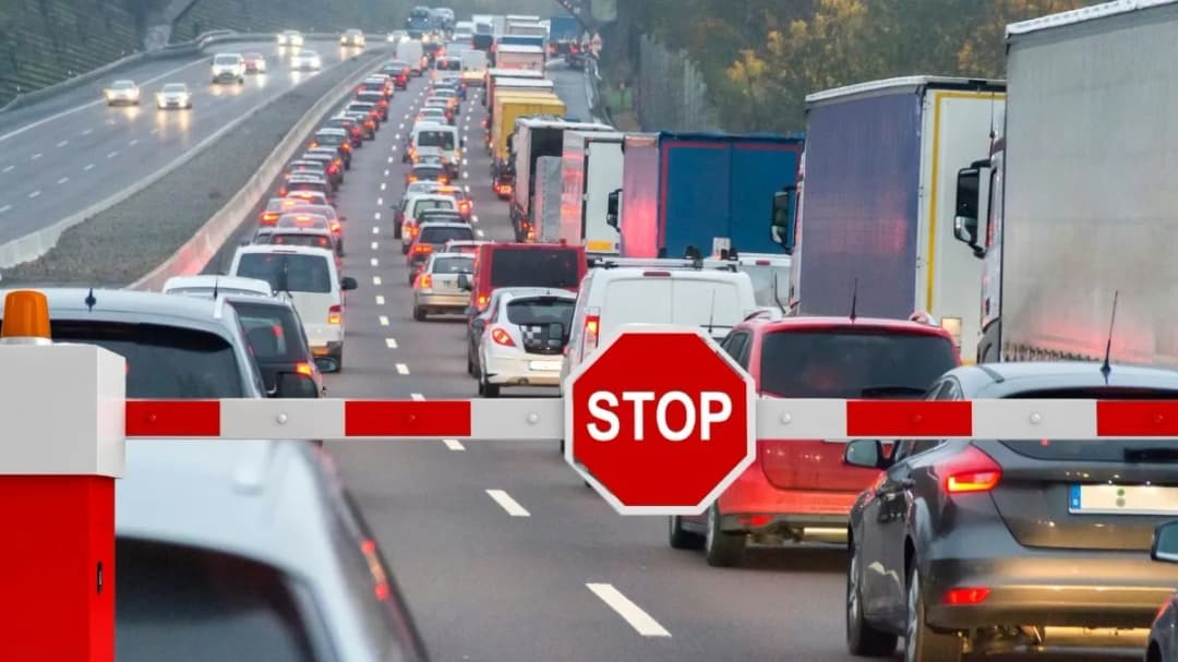 Jaki mandat za jazdę na zakazie dla ciężarówek? Sprawdź kary i konsekwencje