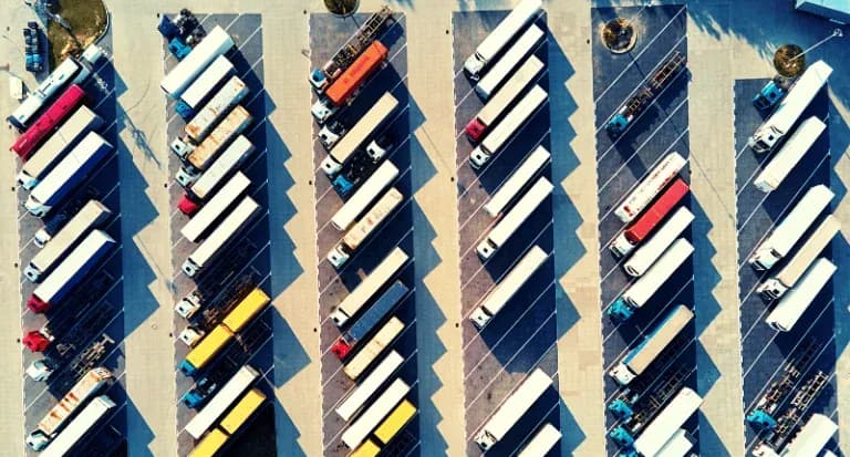 Czy 15 sierpnia jest zakaz dla ciężarówek? Sprawdź, co musisz wiedzieć