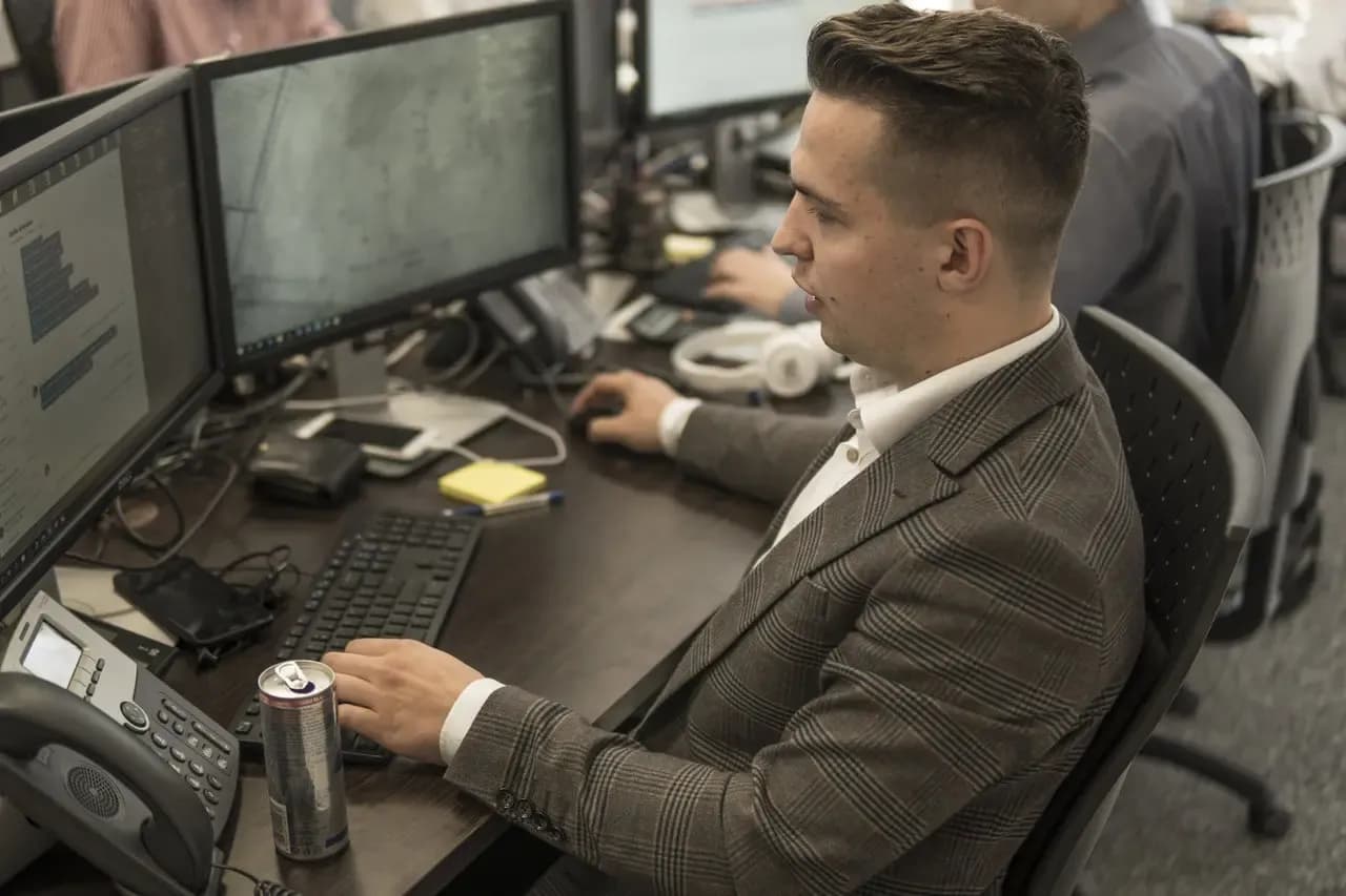 Czy spedytorzy w procesie transportowym są niezbędni dla Twojej firmy?